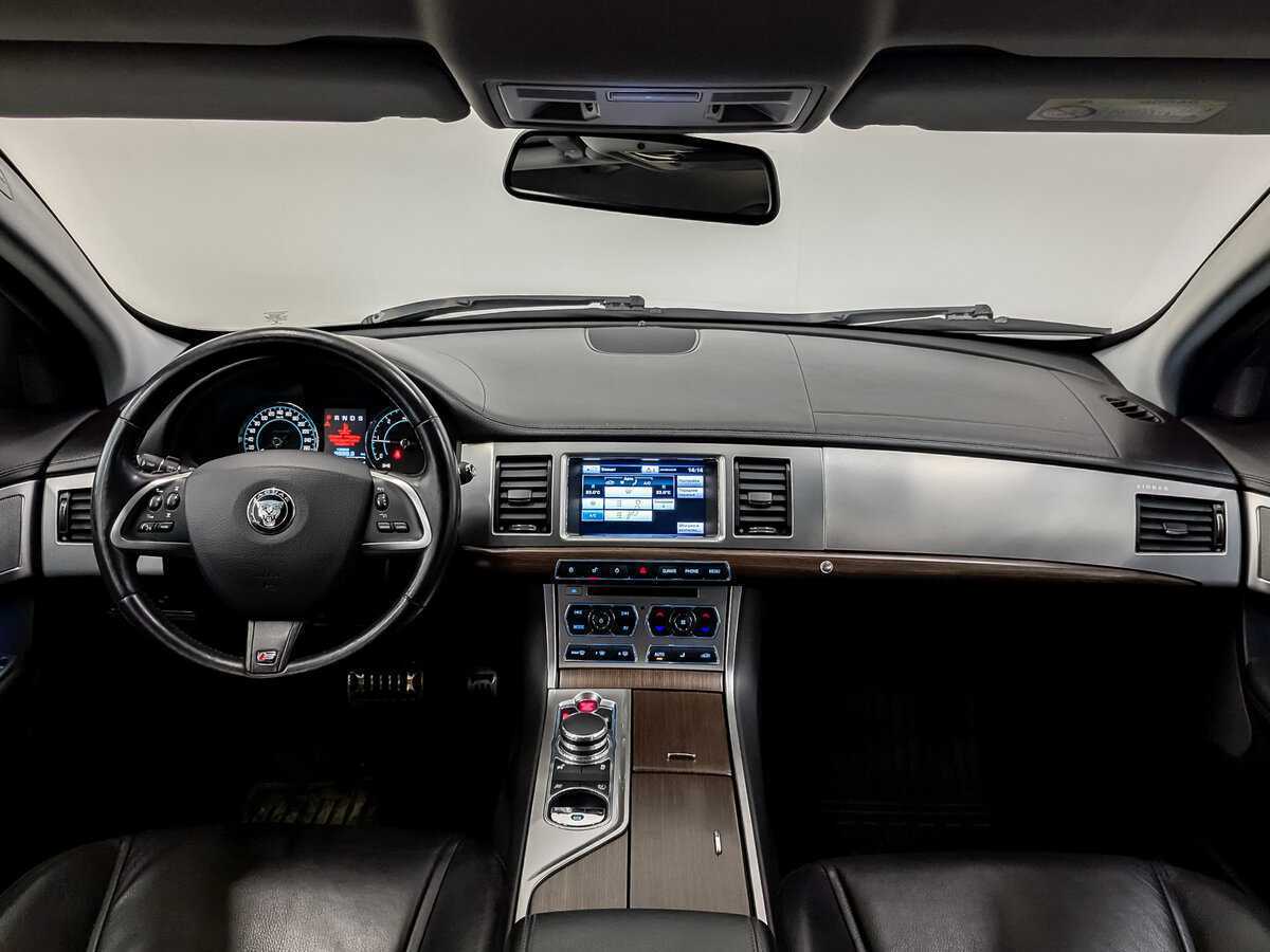 Jaguar XF с пробегом — 2014 год. Фото: #13