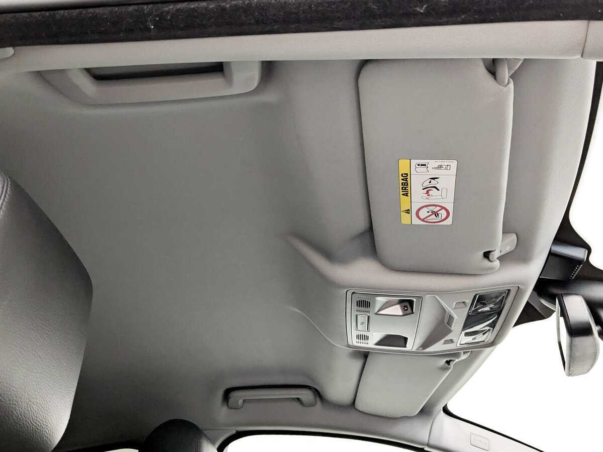 Jaguar XF с пробегом — 2014 год. Фото: #21