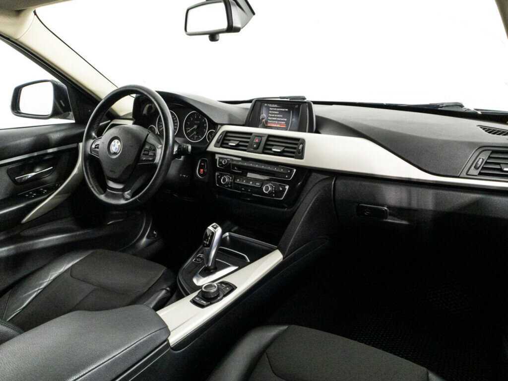 BMW 3 серии с пробегом — 2016 год. Фото: #8