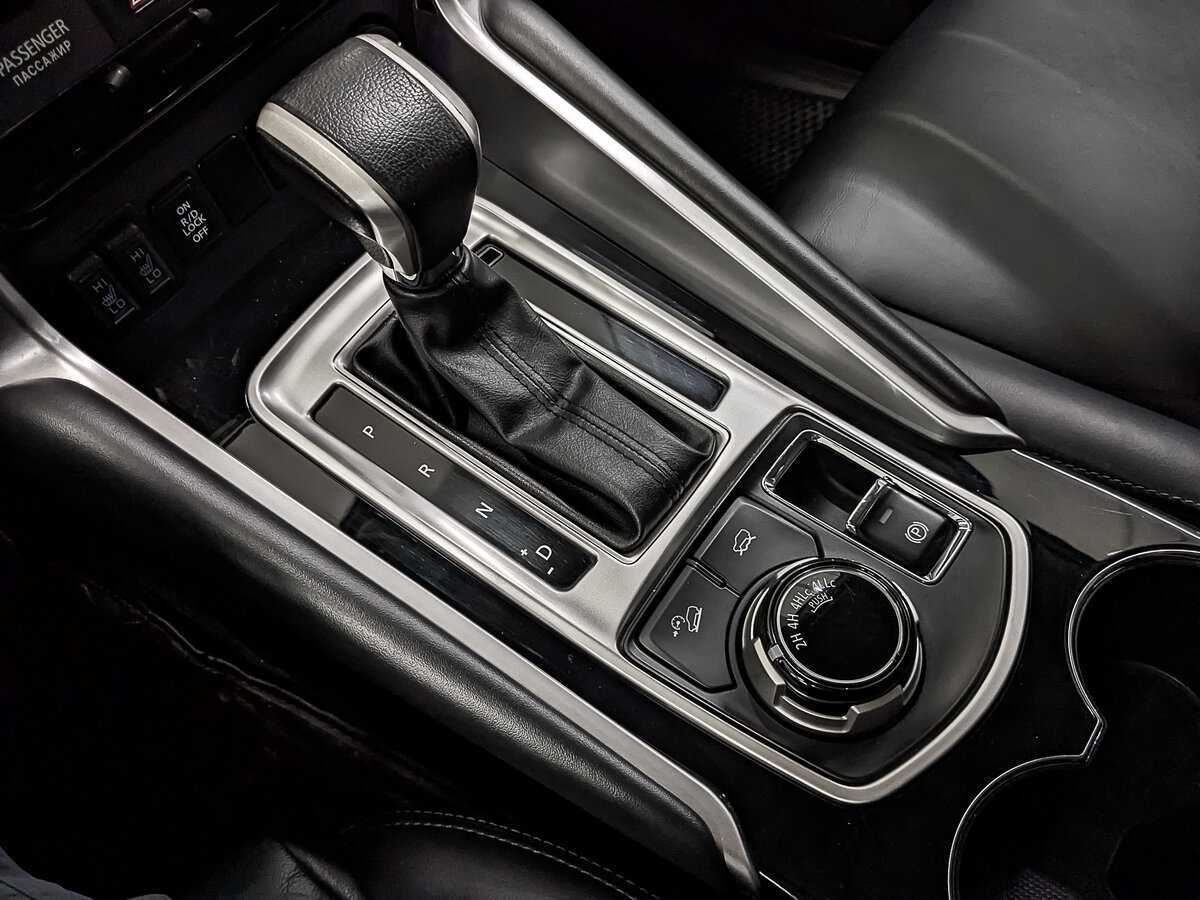 Mitsubishi Pajero Sport с пробегом — 2020 год. Фото: #25