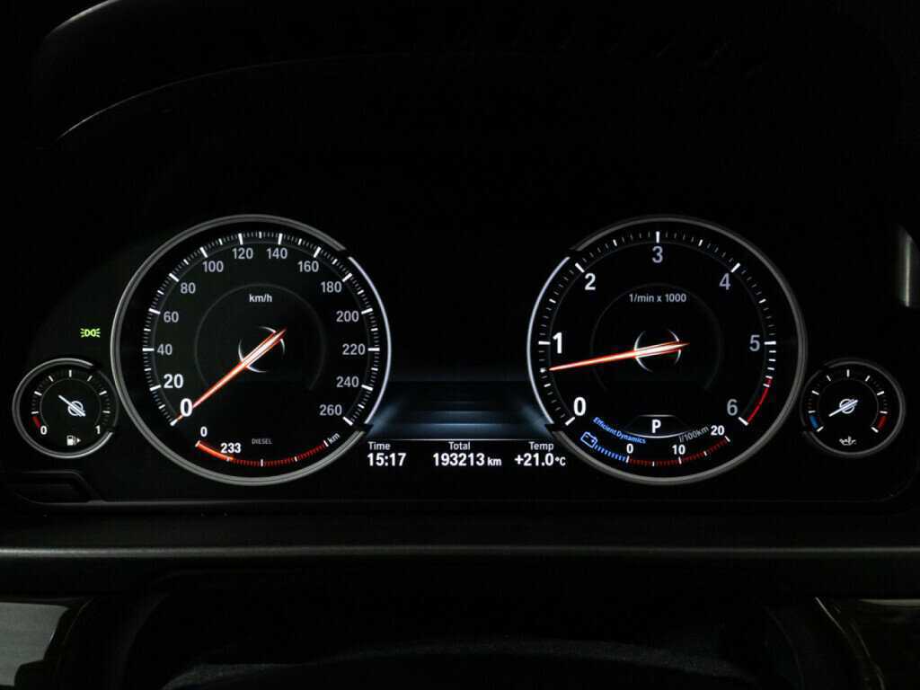 BMW 5 серии с пробегом — 2016 год. Фото: #11