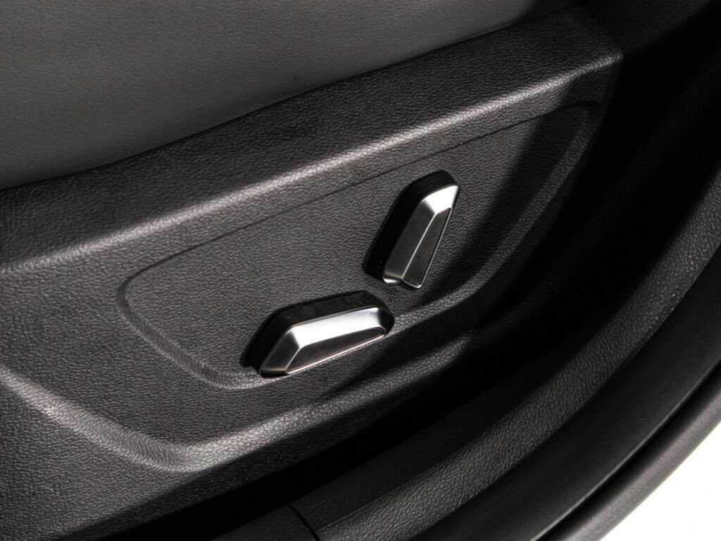 Geely Coolray с пробегом — 2023 год. Фото: #17