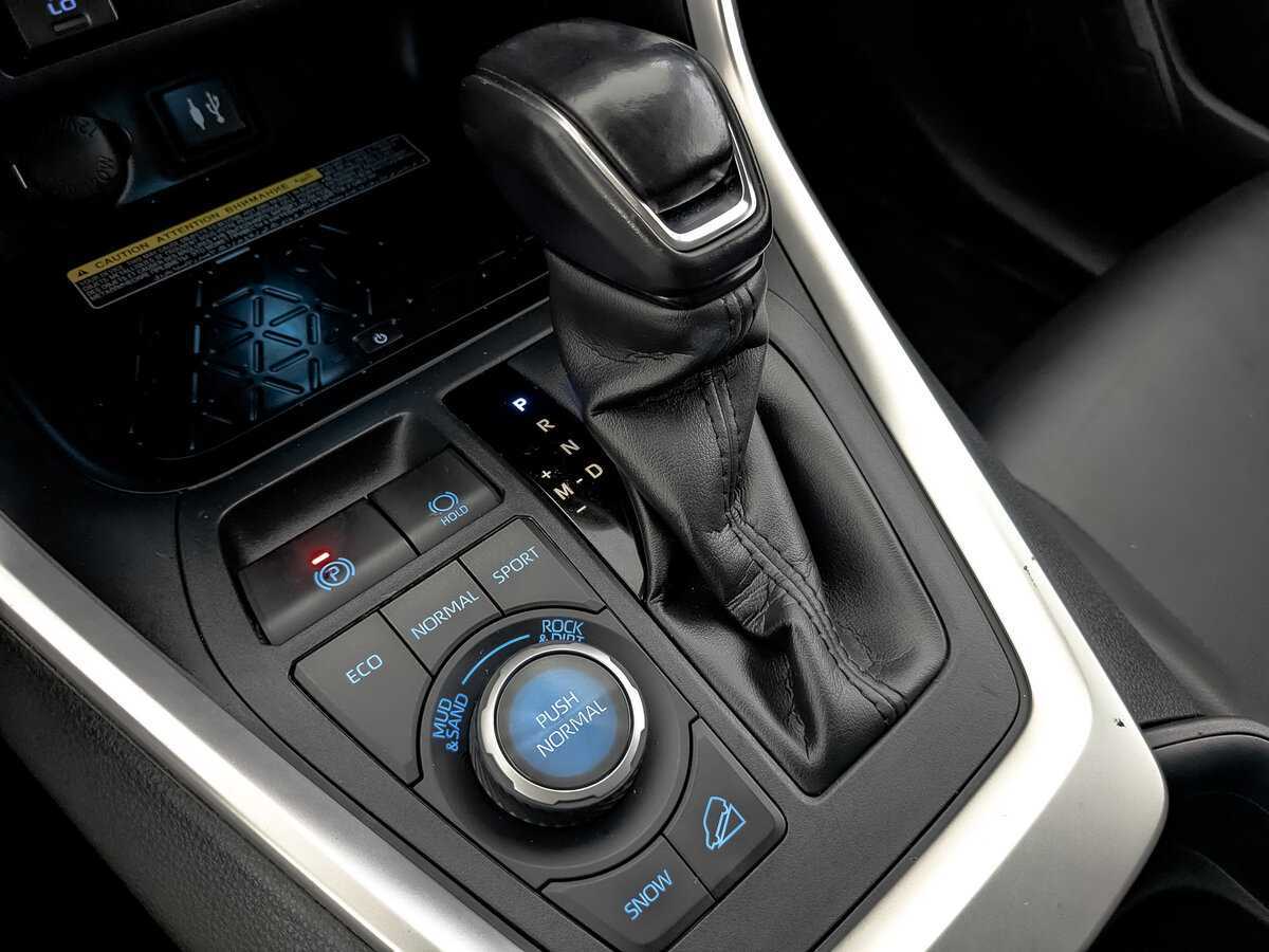 Toyota RAV4 с пробегом — 2019 год. Фото: #28