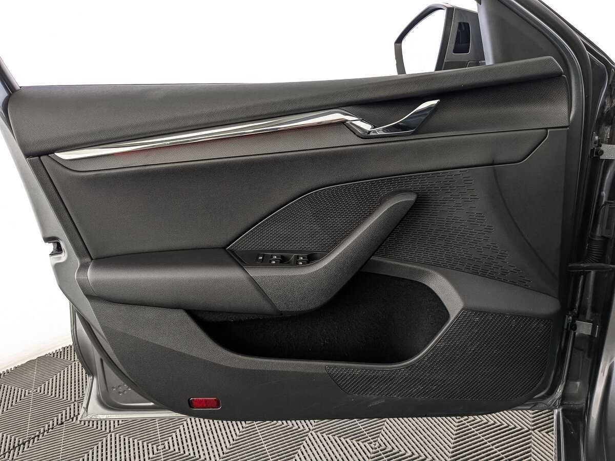 Skoda Octavia с пробегом — 2021 год. Фото: #18