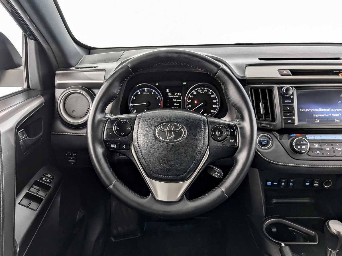 Toyota RAV4 с пробегом — 2017 год. Фото: #19