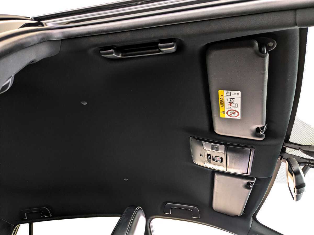 Toyota RAV4 с пробегом — 2017 год. Фото: #20