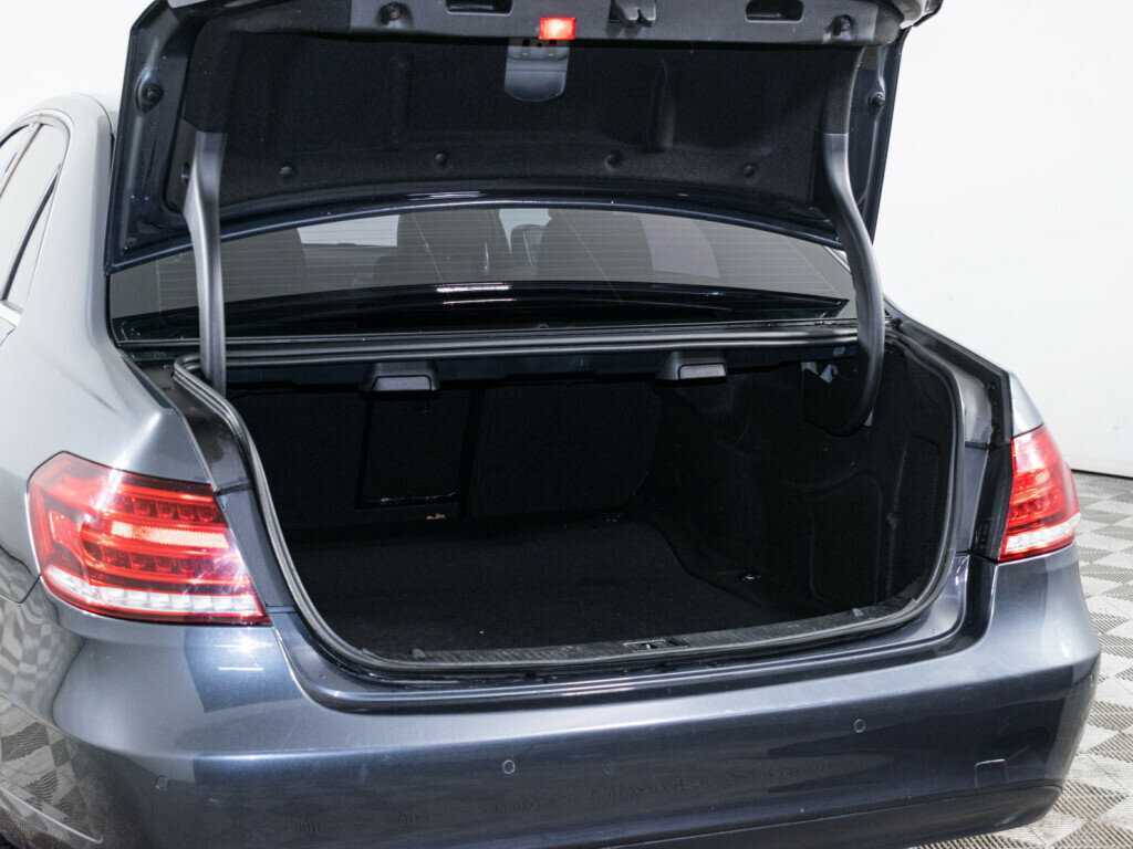 Mercedes-Benz E-Класс с пробегом — 2014 год. Фото: #6