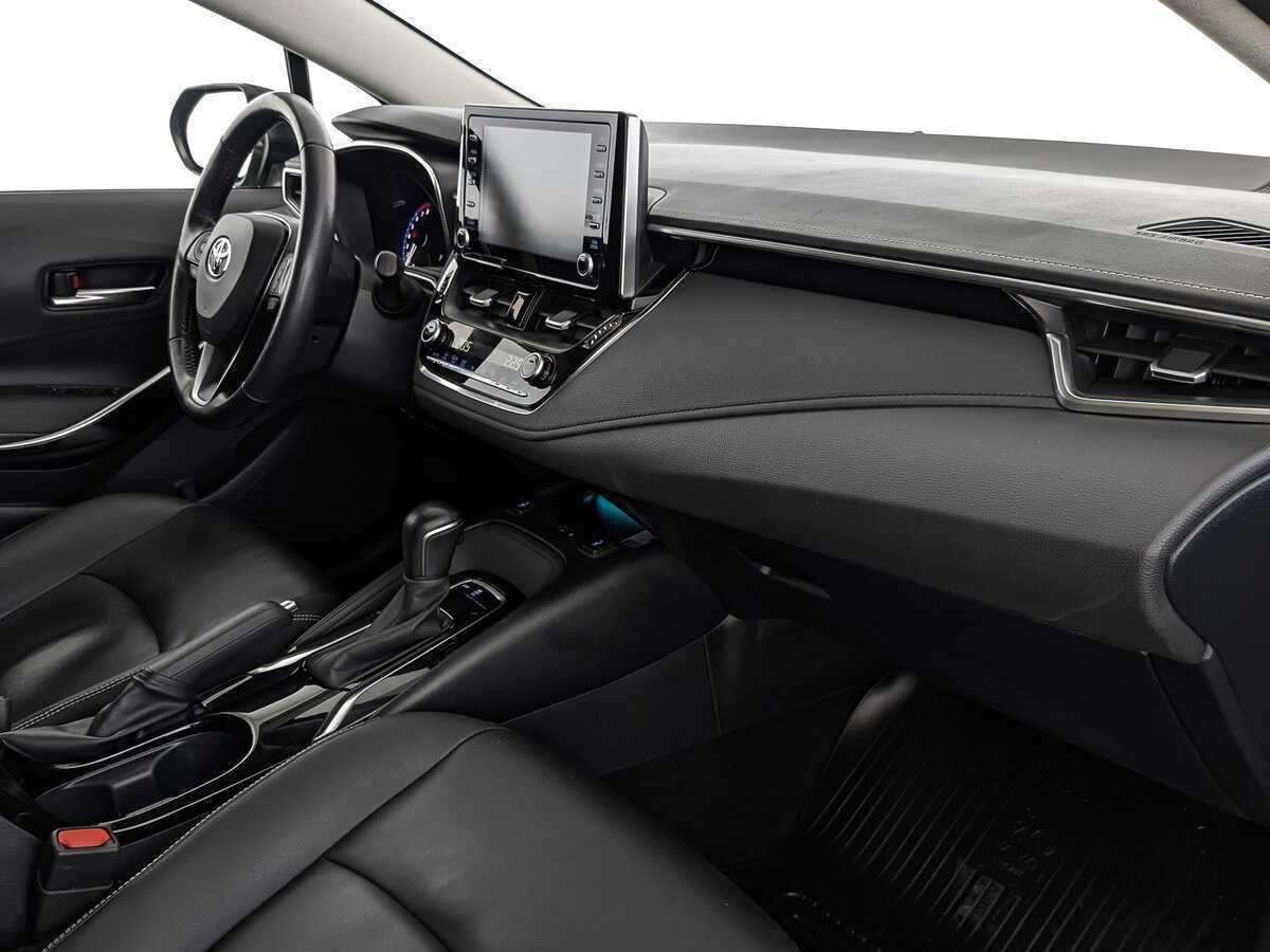 Toyota Corolla с пробегом — 2021 год. Фото: #12