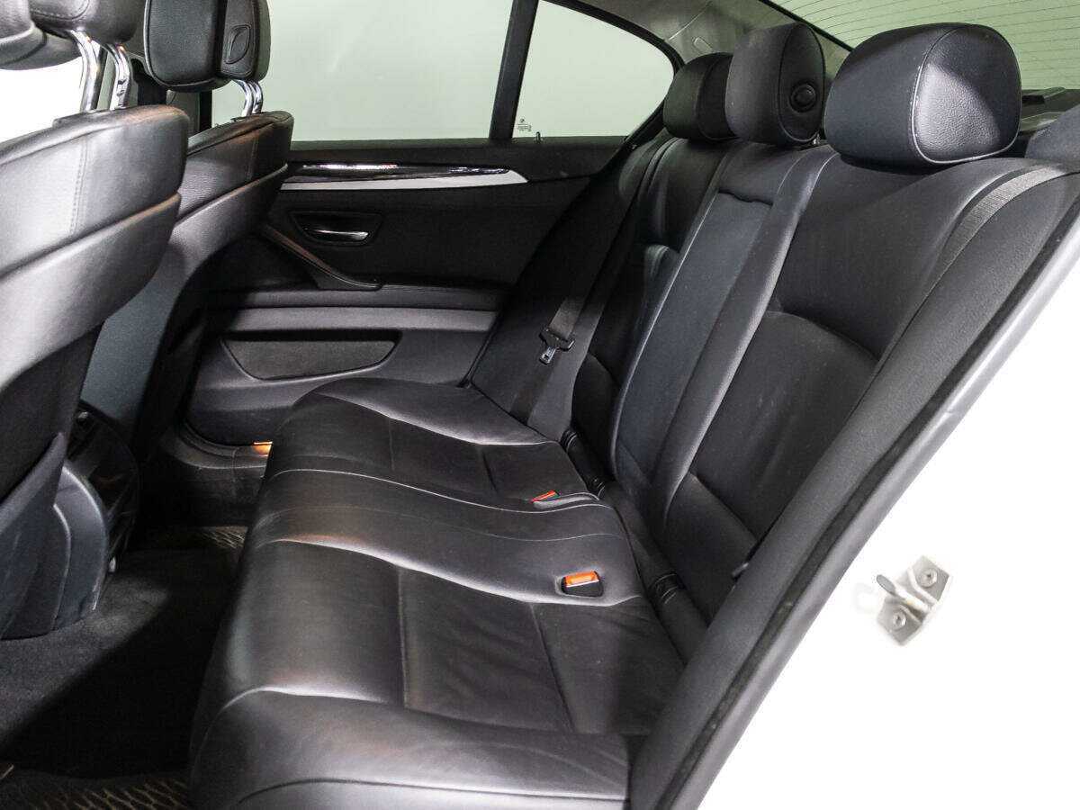 BMW 5 серии с пробегом — 2012 год. Фото: #9