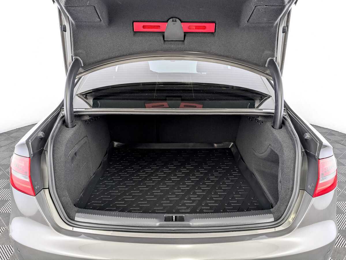 Audi A4 с пробегом — 2015 год. Фото: #9