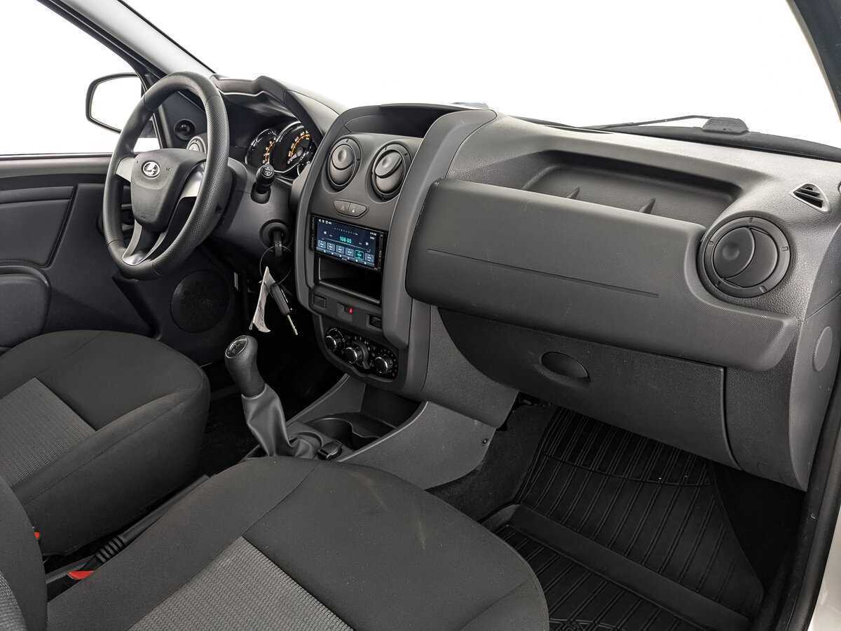 Lada (ВАЗ) Largus с пробегом — 2024 год. Фото: #12