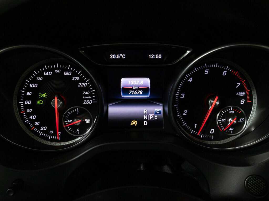 Mercedes-Benz CLA с пробегом — 2017 год. Фото: #11