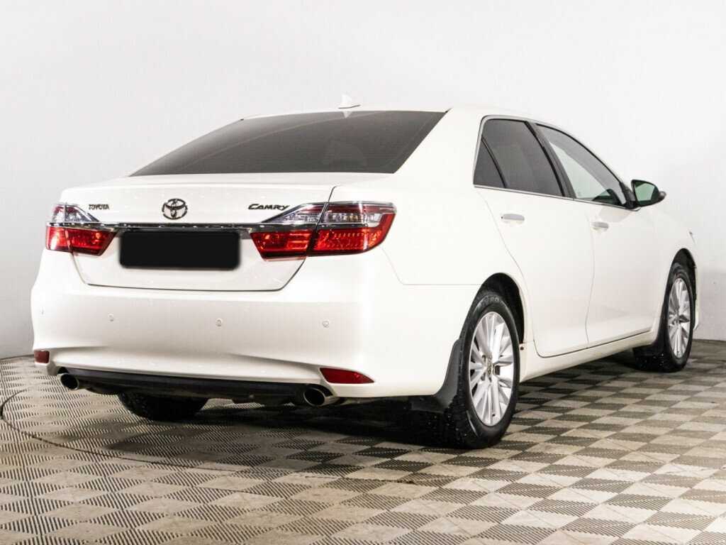 Toyota Camry с пробегом — 2015 год. Фото: #4