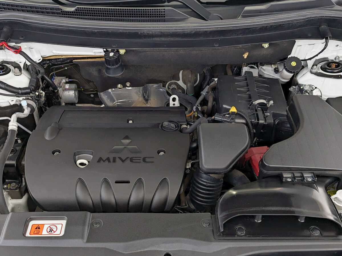 Mitsubishi Outlander с пробегом — 2021 год. Фото: #8