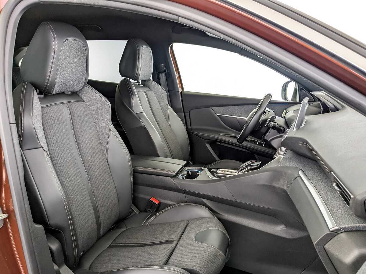 Peugeot 3008 с пробегом — 2019 год. Фото: #22