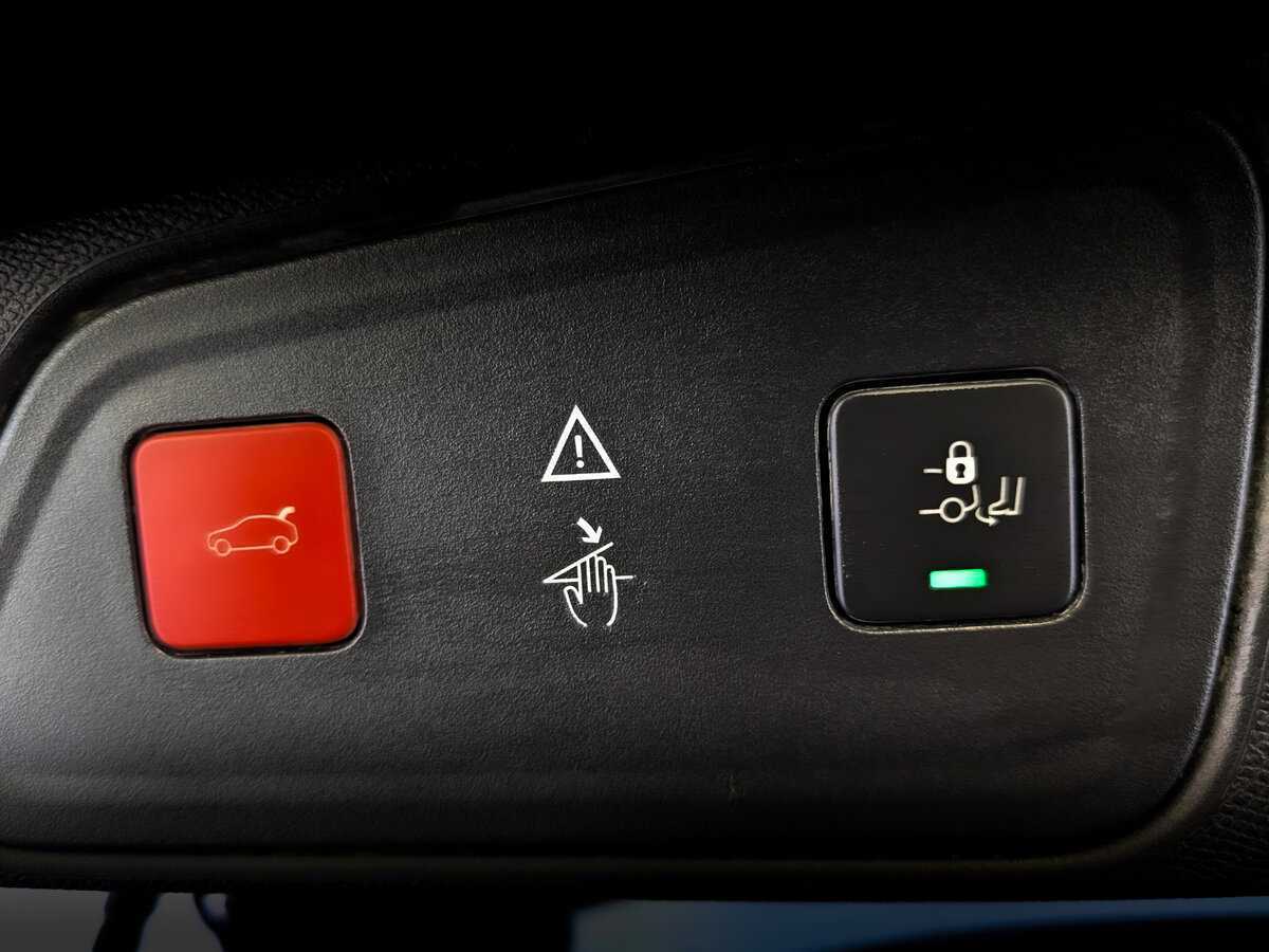 Peugeot 3008 с пробегом — 2019 год. Фото: #24