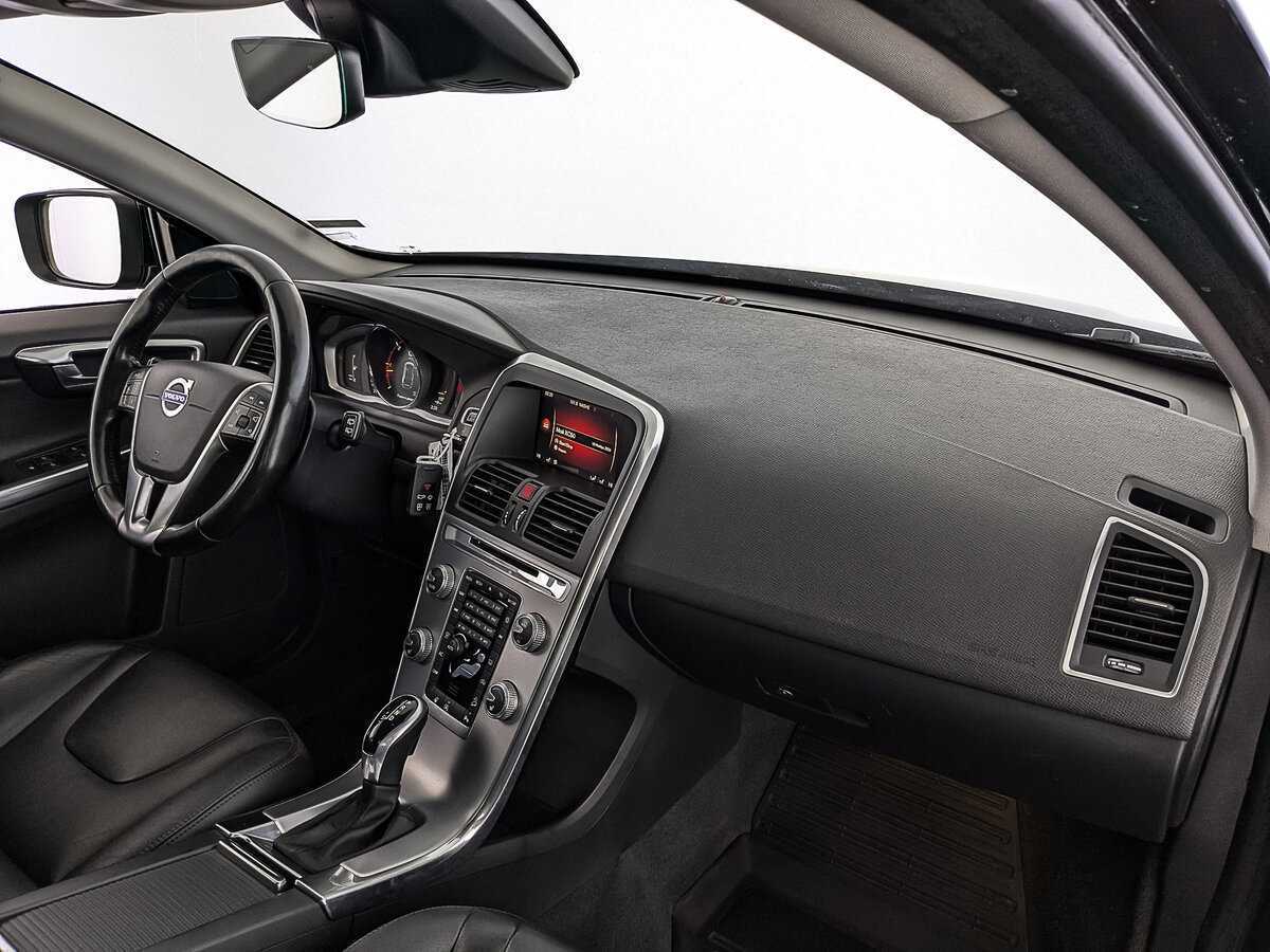 Volvo XC60 с пробегом — 2017 год. Фото: #10