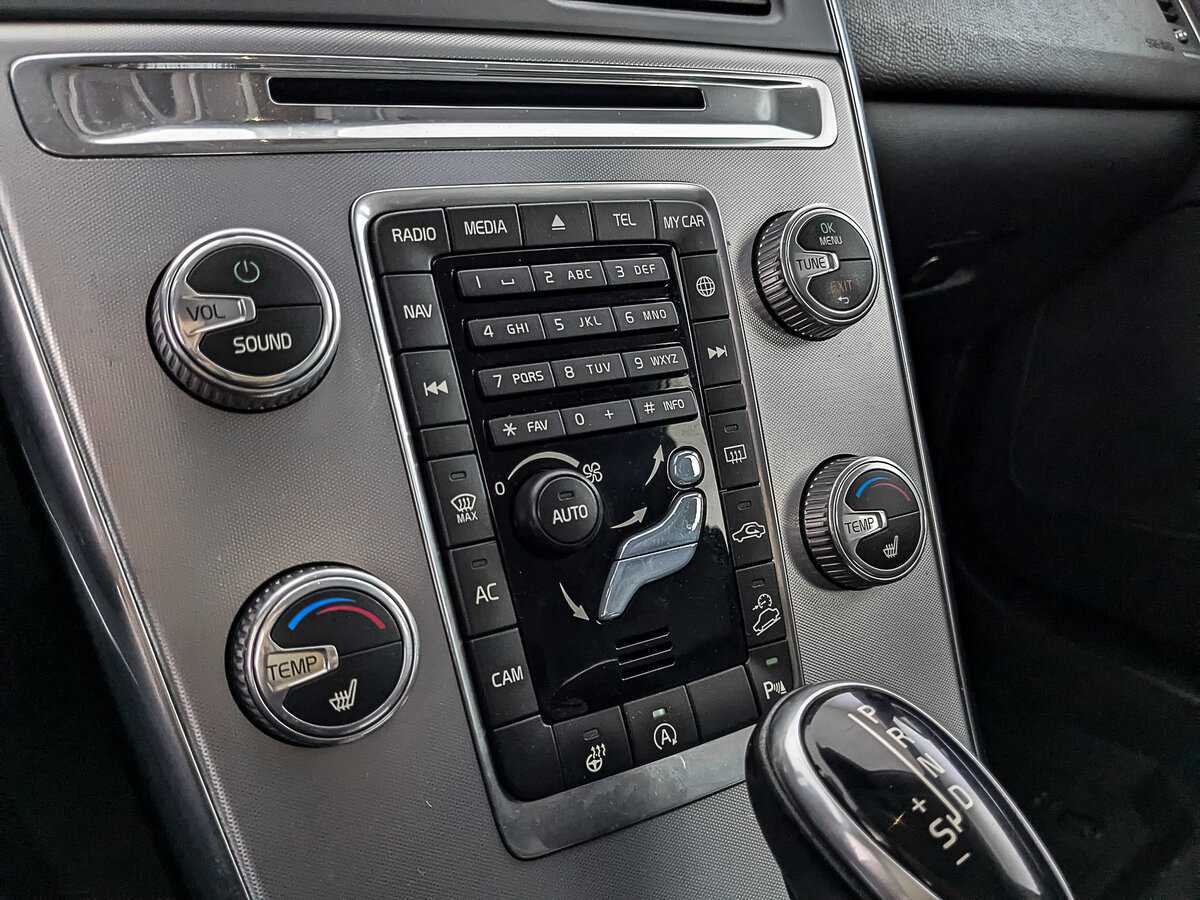 Volvo XC60 с пробегом — 2017 год. Фото: #23