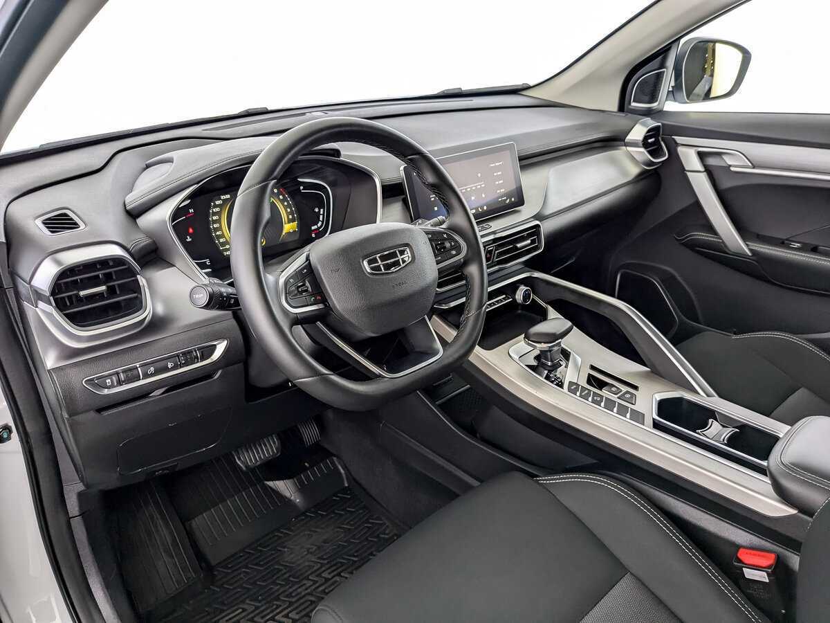 Geely Coolray с пробегом — 2023 год. Фото: #14