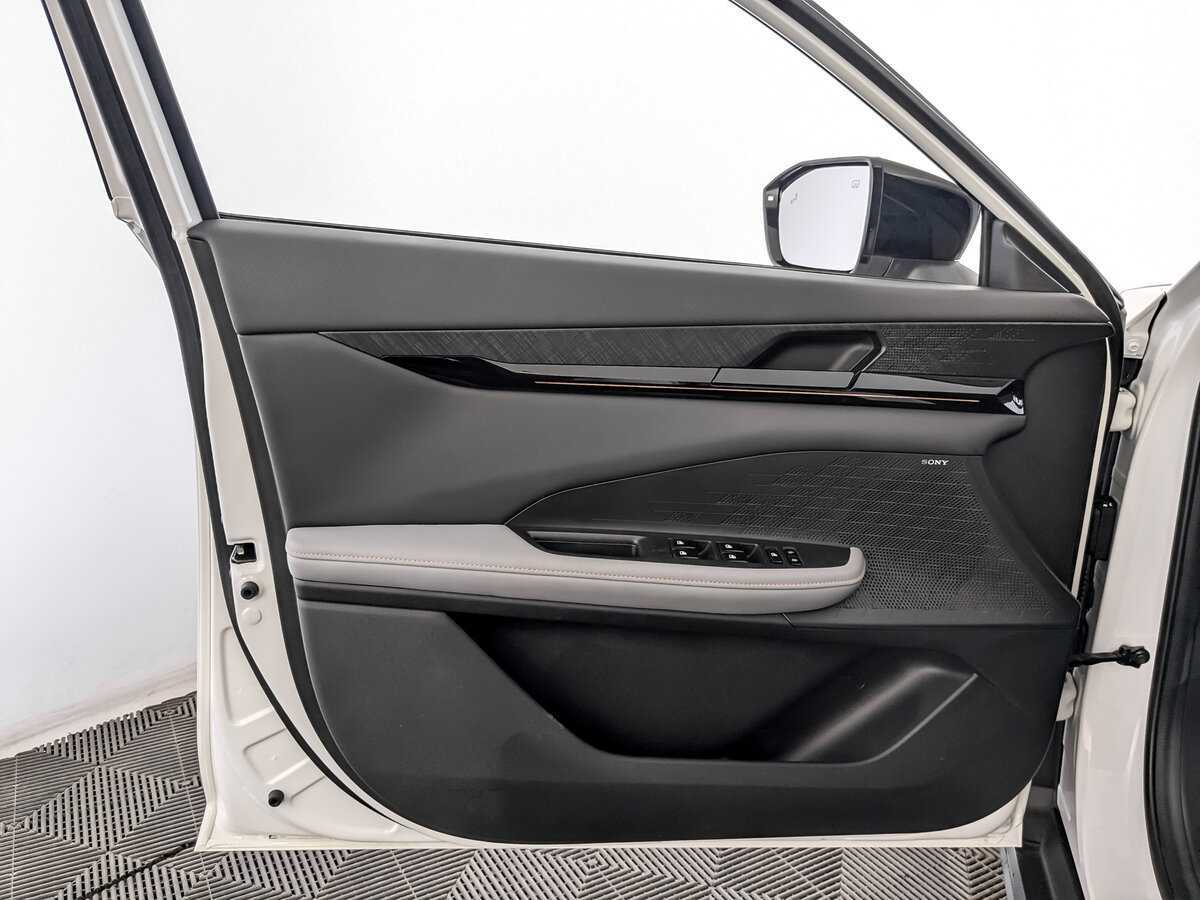 Changan UNI-V с пробегом — 2023 год. Фото: #16