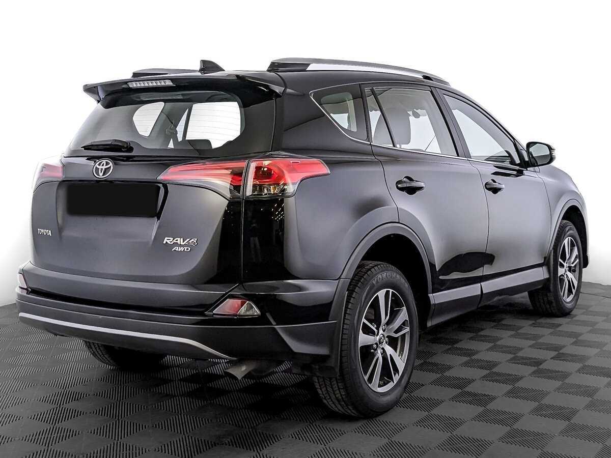 Toyota RAV4 с пробегом — 2017 год. Фото: #4