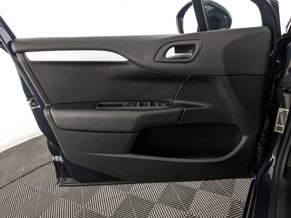 Citroen C4 с пробегом — 2021 год. Фото: #18