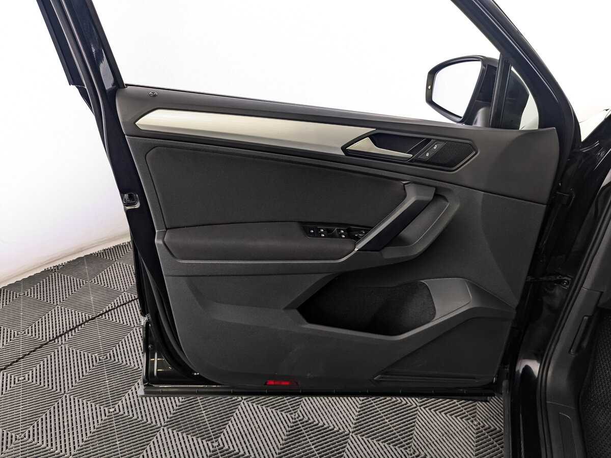 Volkswagen Tiguan с пробегом — 2021 год. Фото: #18
