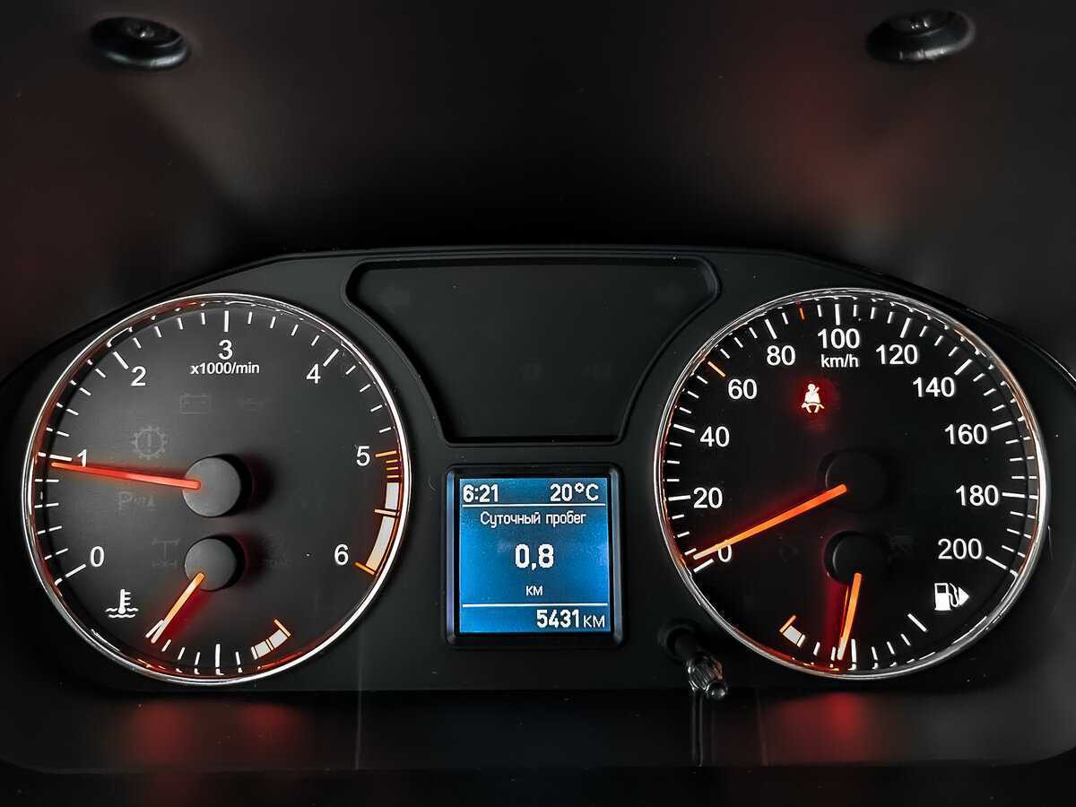 УАЗ Patriot с пробегом — 2024 год. Фото: #15