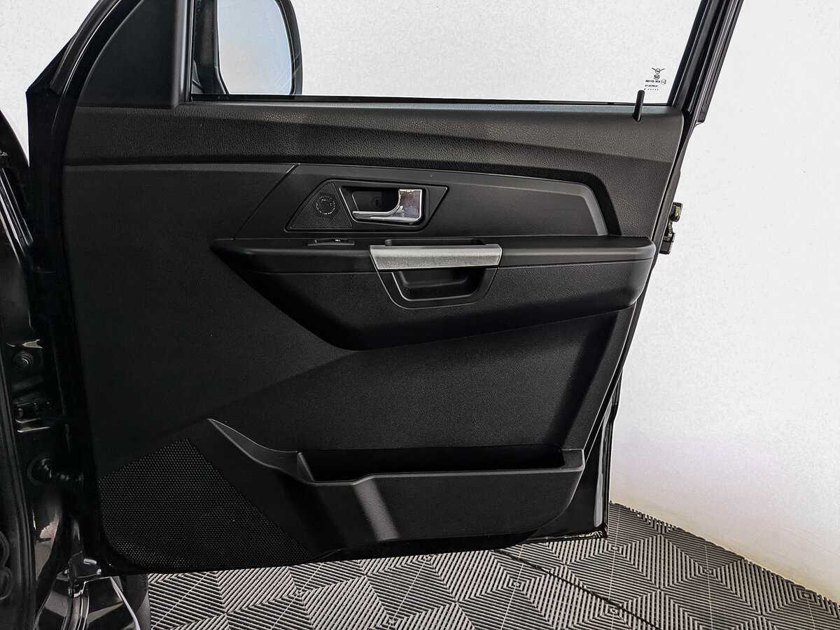 УАЗ Patriot с пробегом — 2024 год. Фото: #24