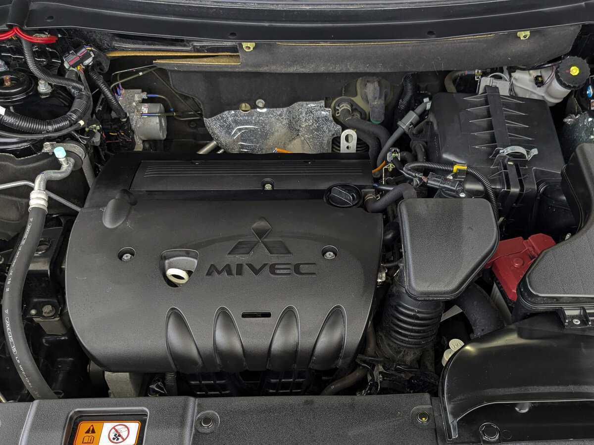 Mitsubishi Outlander с пробегом — 2021 год. Фото: #8