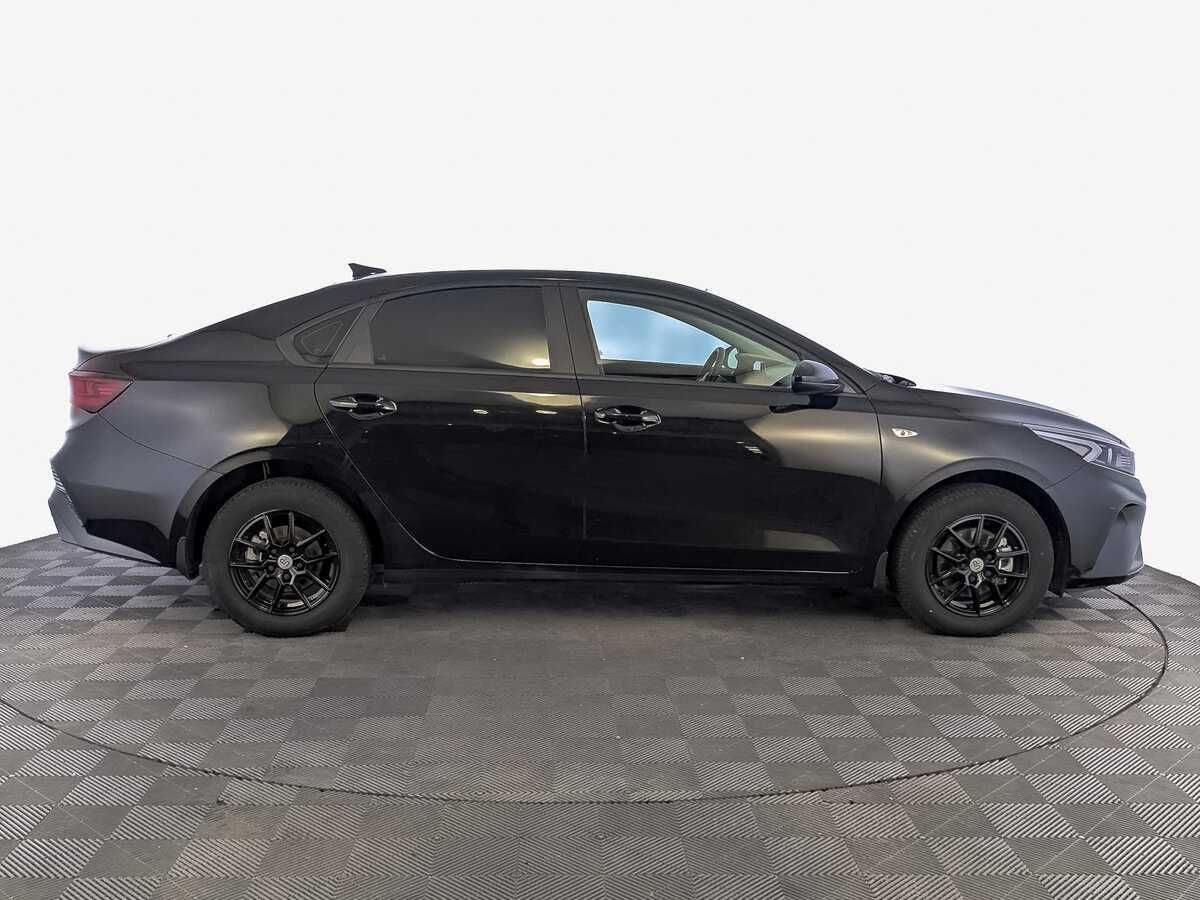 Kia Cerato с пробегом — 2022 год. Фото: #3