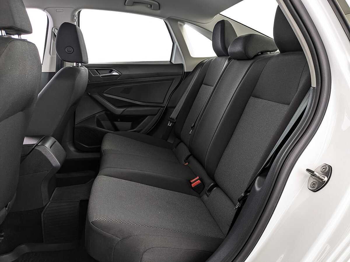 Volkswagen Jetta с пробегом — 2020 год. Фото: #16