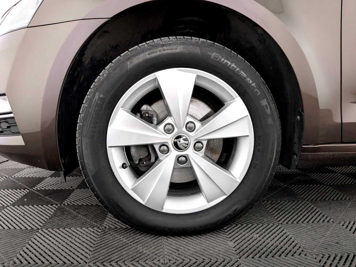 Skoda Octavia с пробегом — 2019 год. Фото: #17