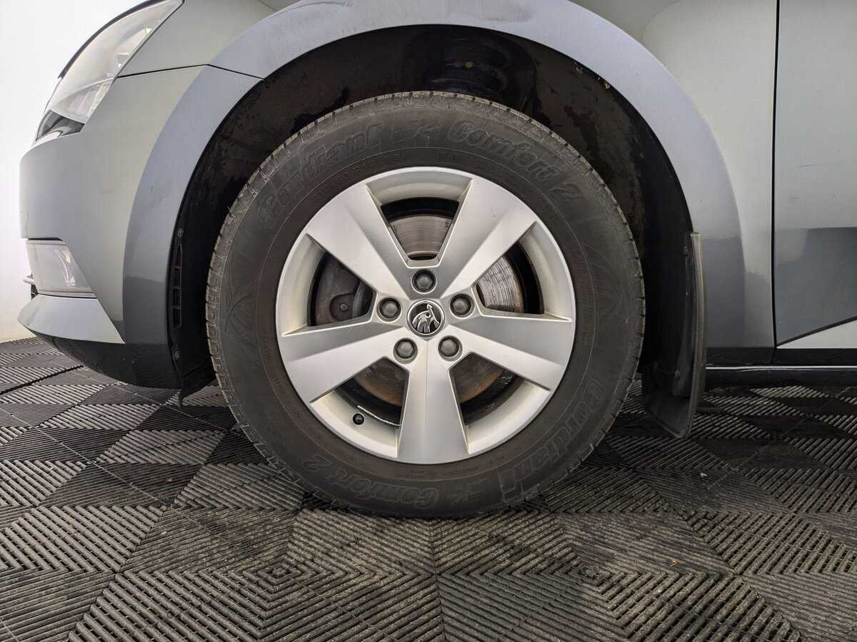 Skoda Superb с пробегом — 2019 год. Фото: #11