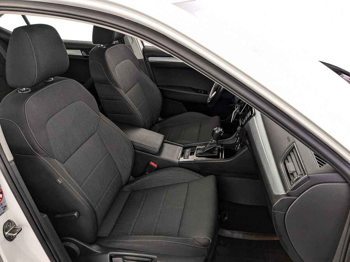 Skoda Superb с пробегом — 2018 год. Фото: #23