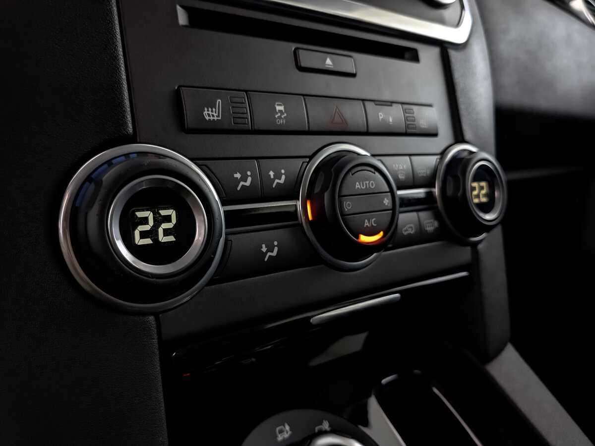 Land Rover Discovery с пробегом — 2012 год. Фото: #25