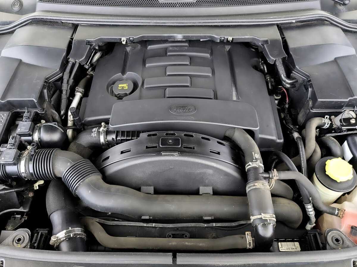 Land Rover Discovery с пробегом — 2015 год. Фото: #8