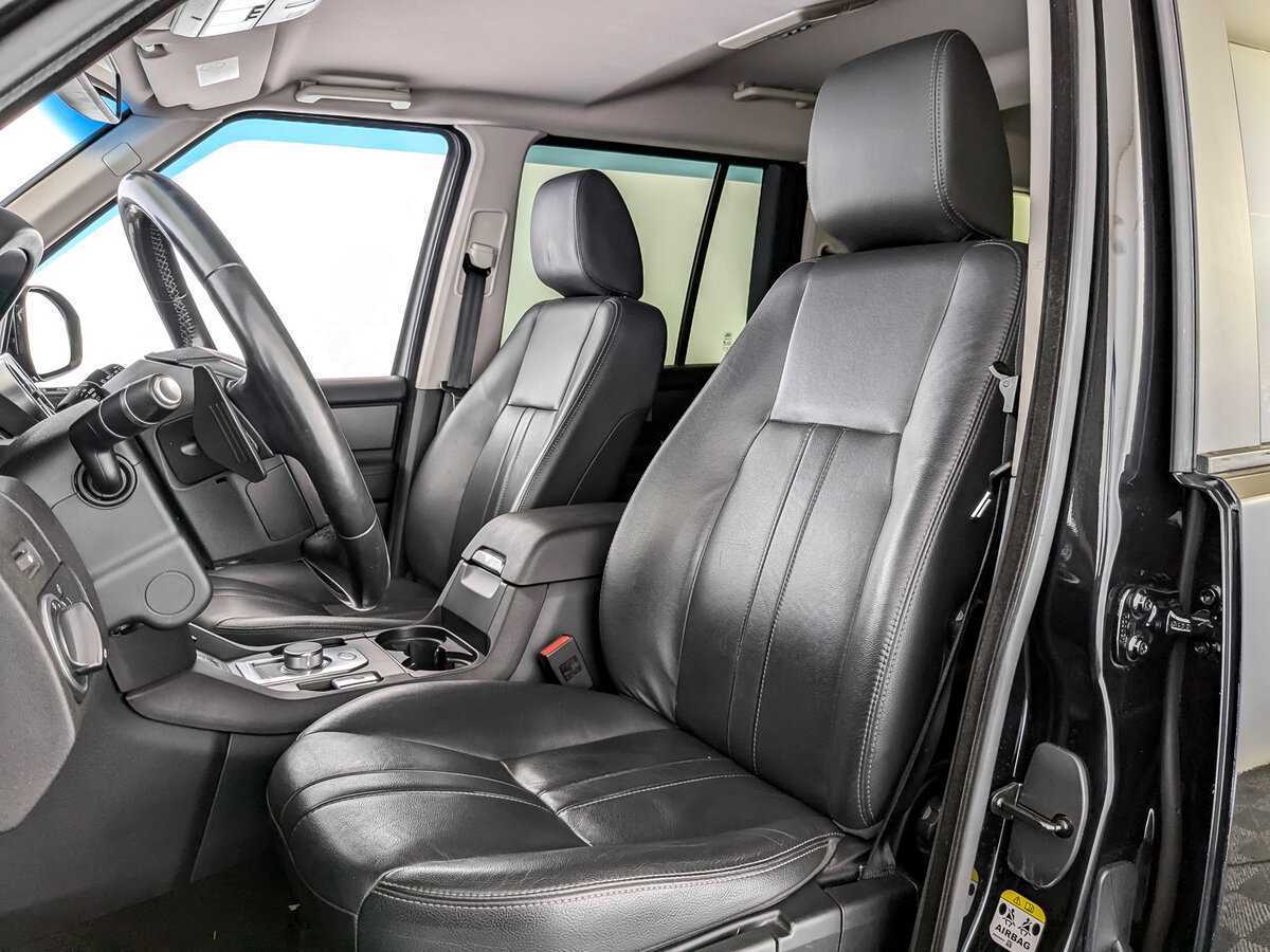 Land Rover Discovery с пробегом — 2015 год. Фото: #16