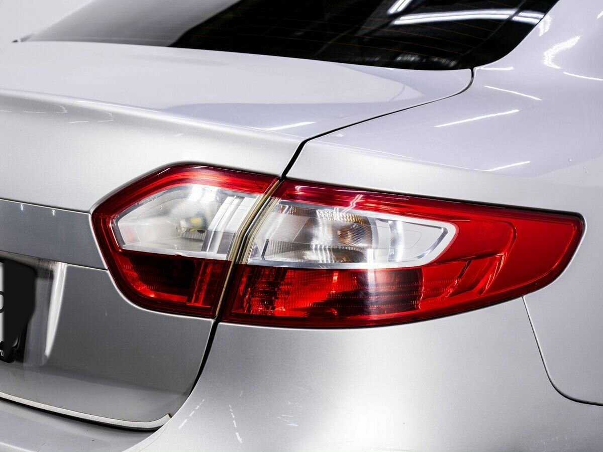 Renault Fluence с пробегом — 2013 год. Фото: #24