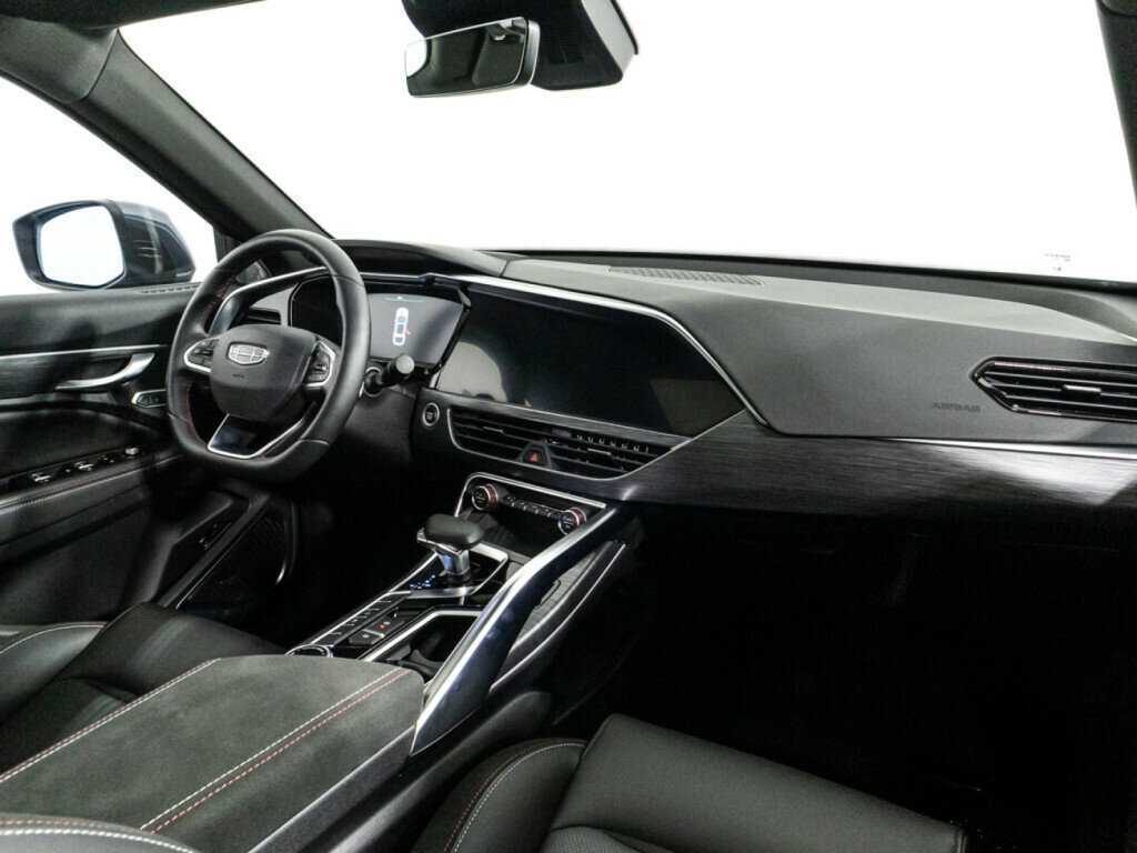 Geely Tugella с пробегом — 2022 год. Фото: #8