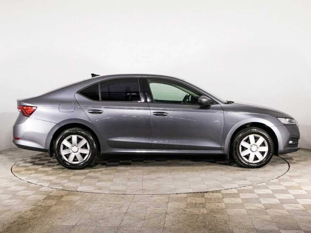 Skoda Octavia с пробегом — 2021 год. Фото: #3