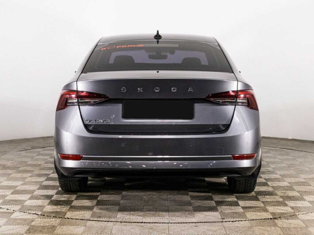 Skoda Octavia с пробегом — 2021 год. Фото: #5