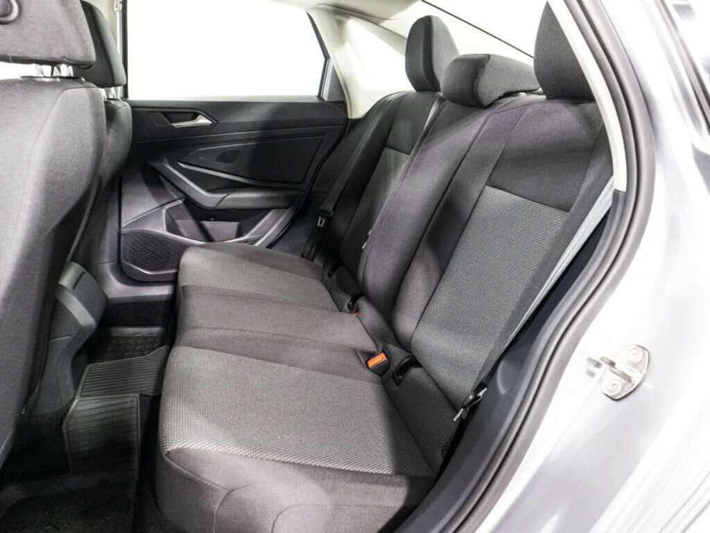 Volkswagen Jetta с пробегом — 2020 год. Фото: #9