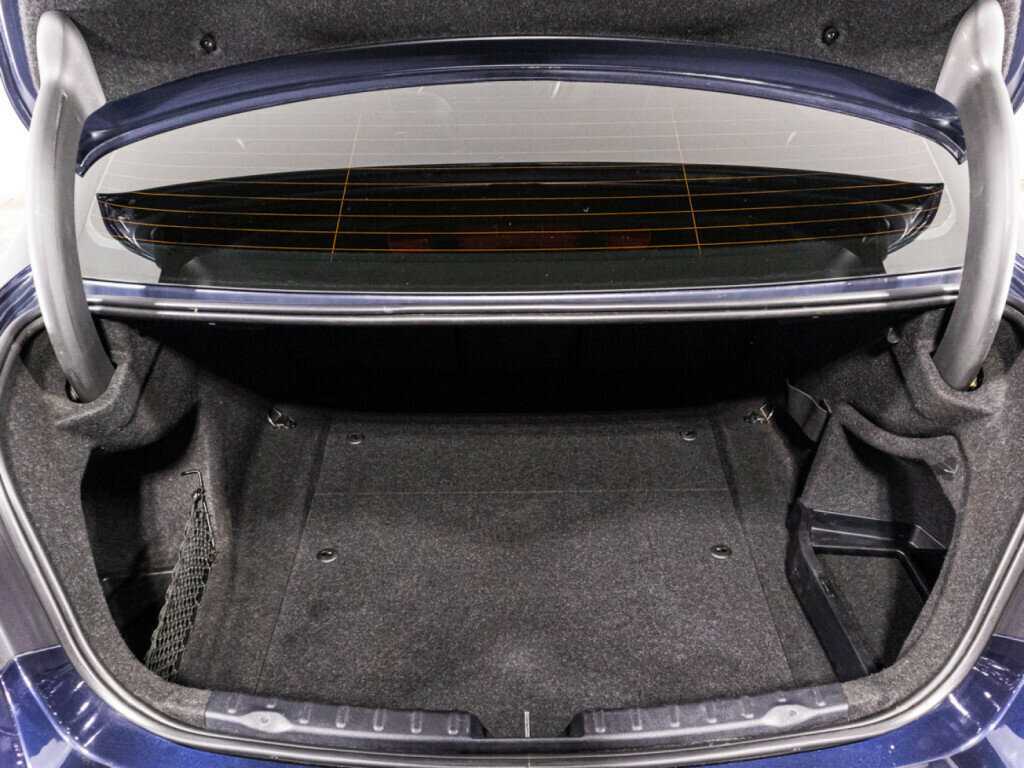 BMW 3 серии с пробегом — 2012 год. Фото: #14