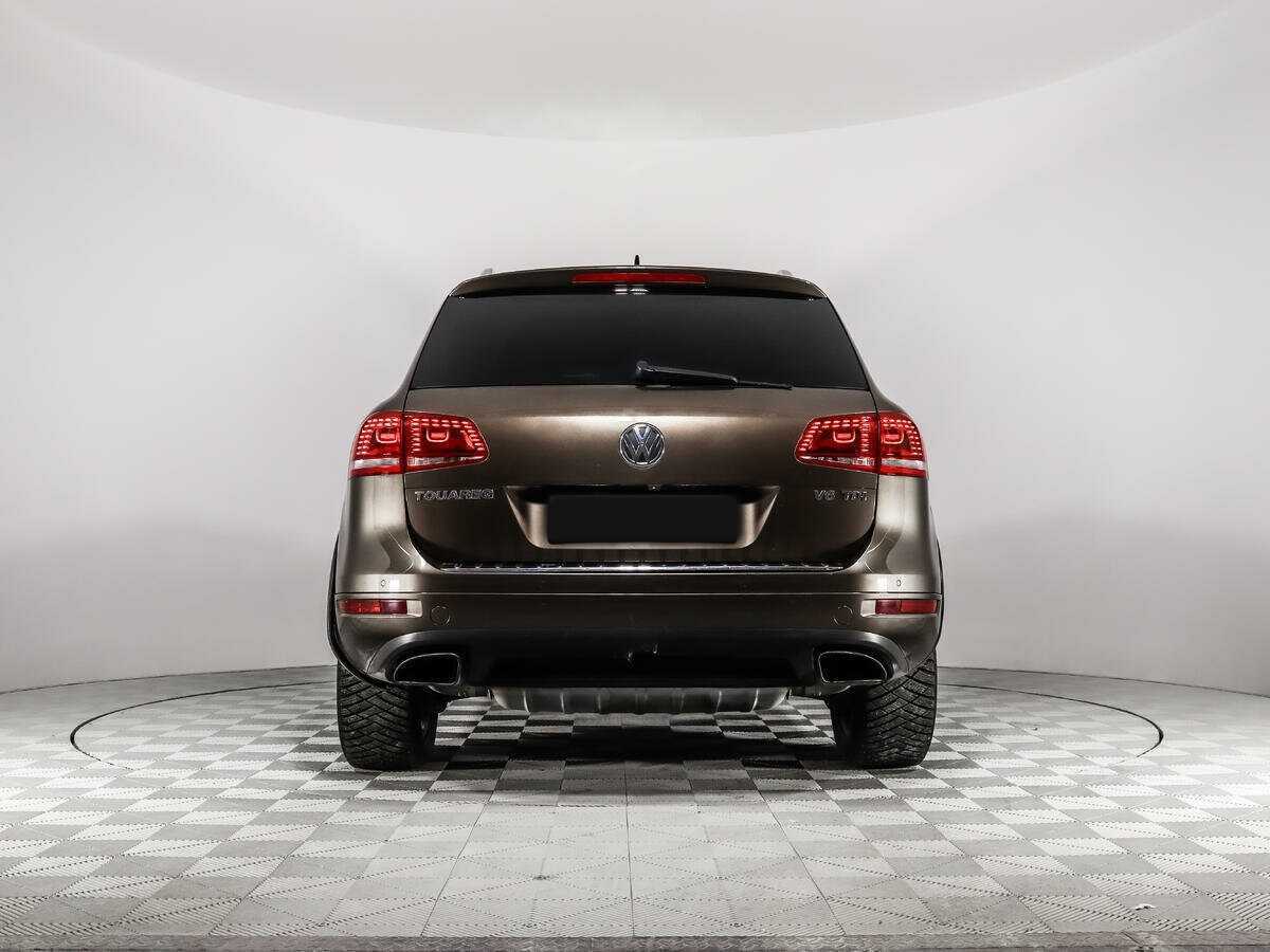 Volkswagen Touareg с пробегом — 2012 год. Фото: #5