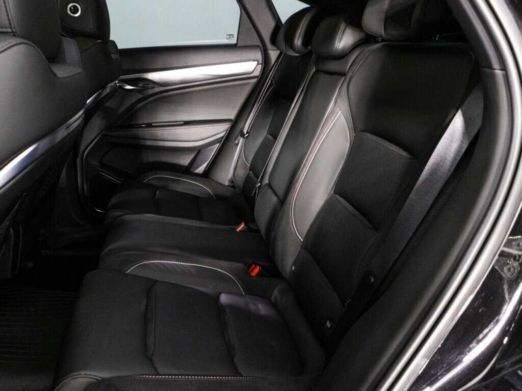 Geely Tugella с пробегом — 2023 год. Фото: #9