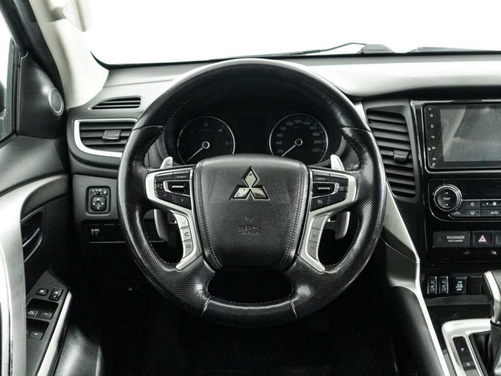 Mitsubishi Pajero Sport с пробегом — 2018 год. Фото: #20