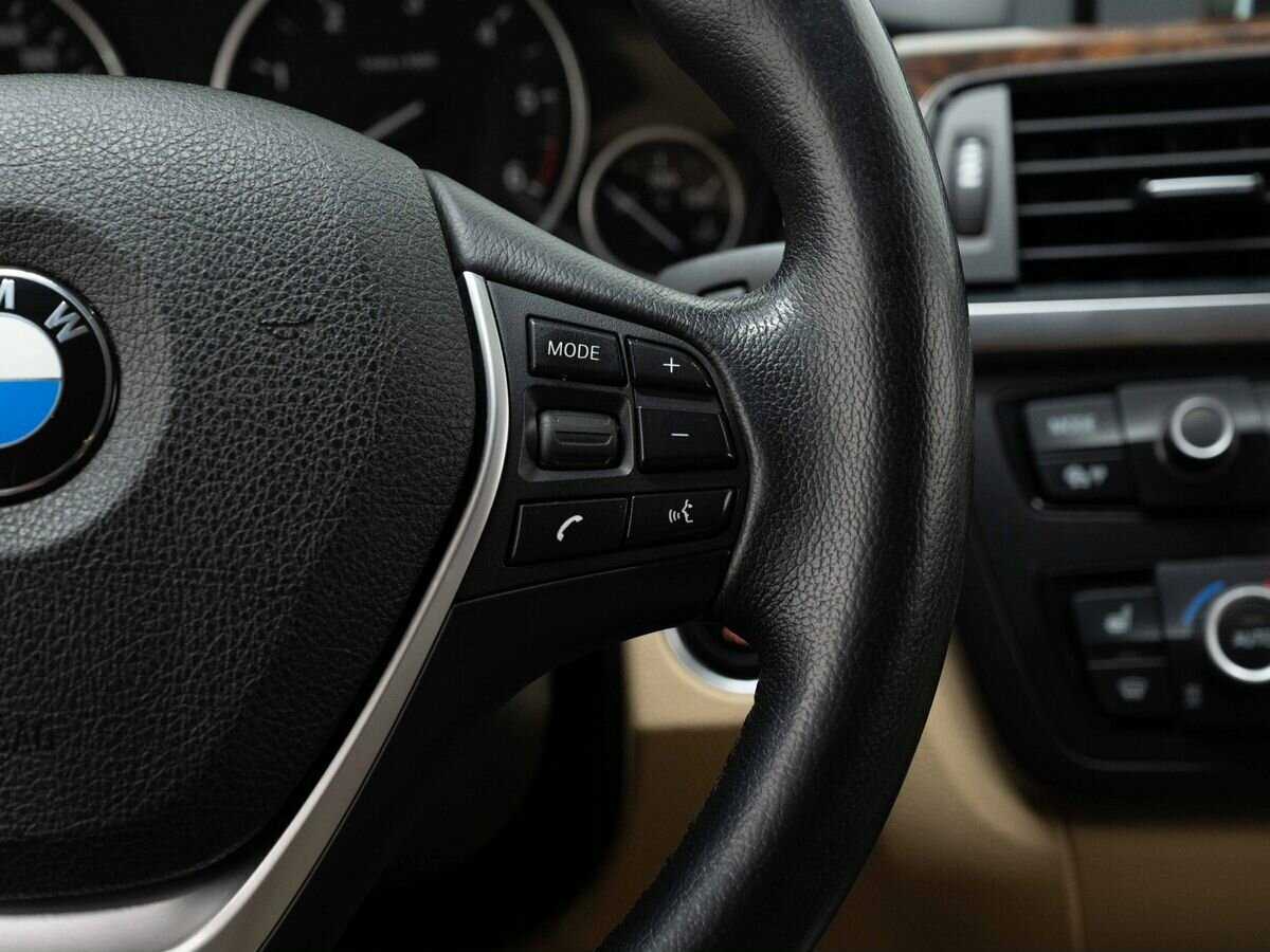 BMW 3 серии с пробегом — 2013 год. Фото: #15