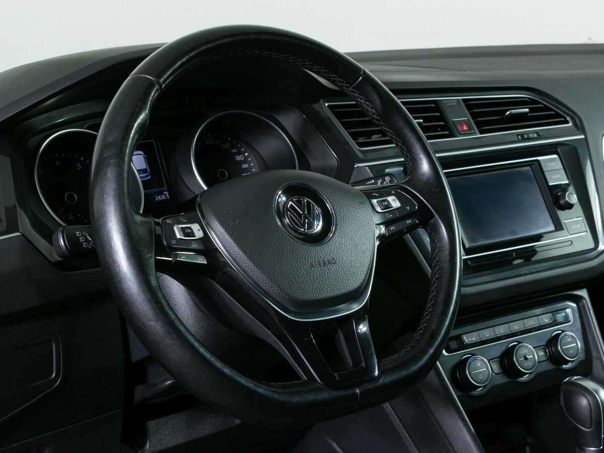 Volkswagen Tiguan с пробегом — 2018 год. Фото: #11