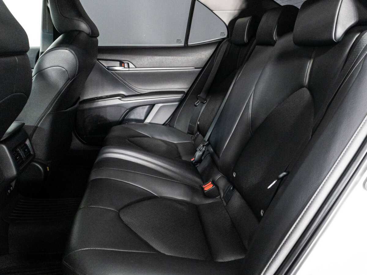 Toyota Camry с пробегом — 2021 год. Фото: #8
